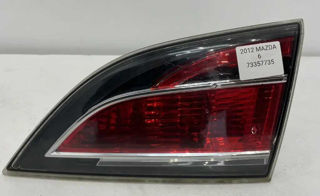 ✅Feux arrière sur hayon droite MAZDA 6 2012 II GS2A513F0 GS2A-513F0 73357735 