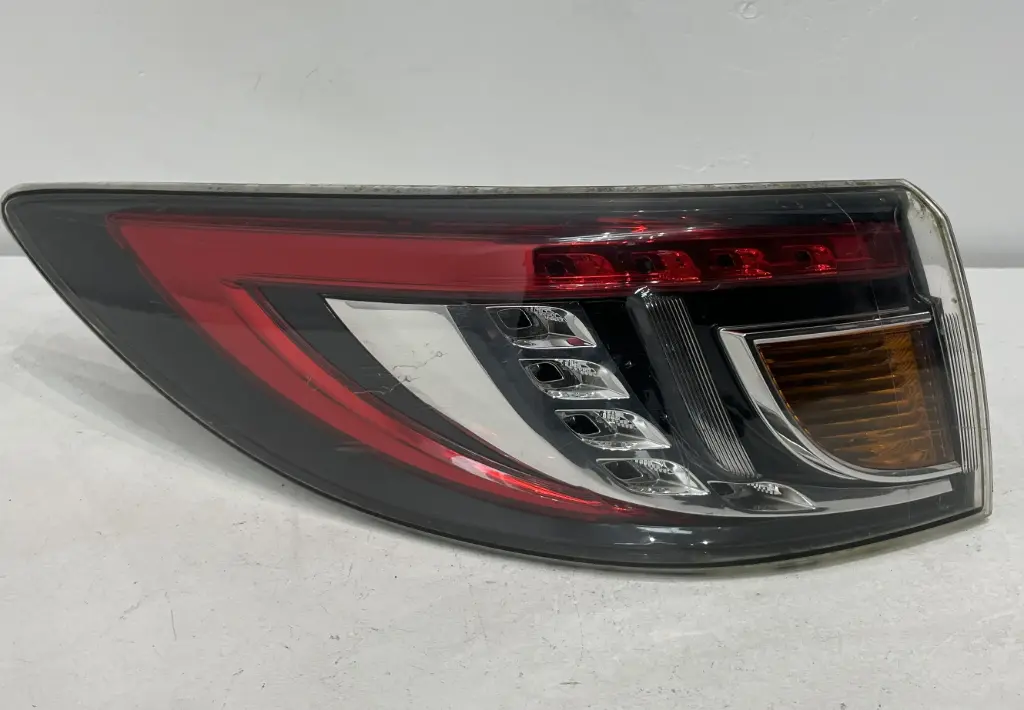 ✅Feu / phare arrière gauche MAZDA 6 2012 II GS2A-51150 GS2A51150 73357735