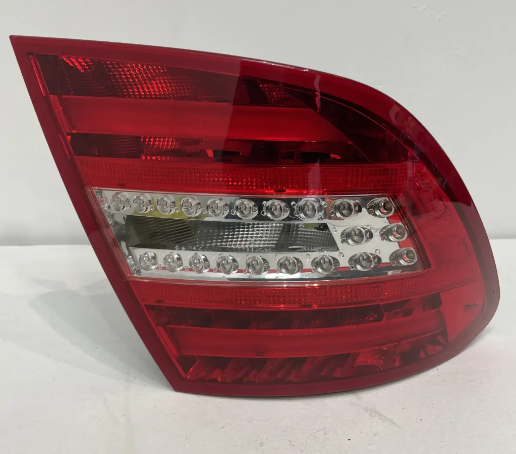 ✅Feu/phare arrière gauche MERCEDES C220 2012 S204 A2048206264 2048206264 581314