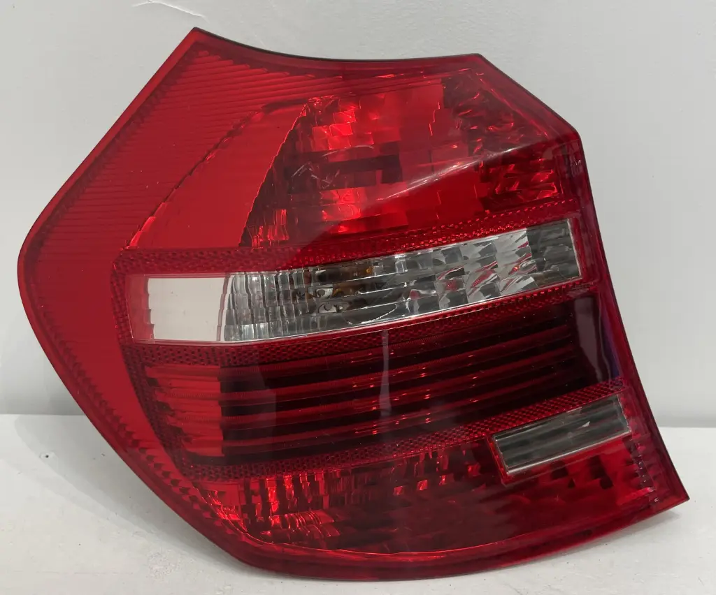 ✅Feu / phare arrière gauche BMW 120D 2008 E87 63217181297 7181297 73689395 