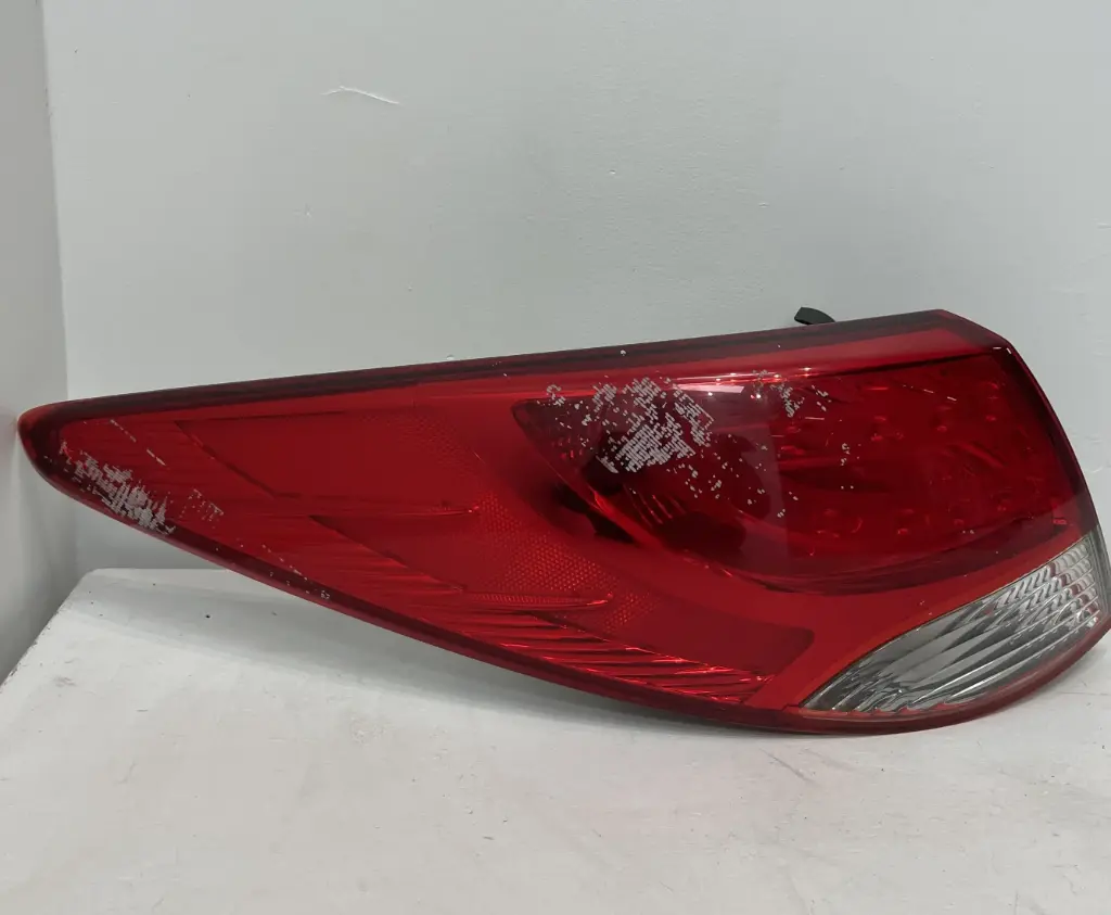 ✅Feu / phare arrière gauche HYUNDAI IX35 2012 92401-2Y0 924012Y0 581569 