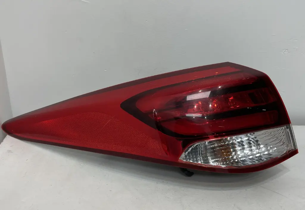 ✅Feu / phare arrière gauche HYUNDAI I40 2015 924013Z5 92401-3Z5 579670 