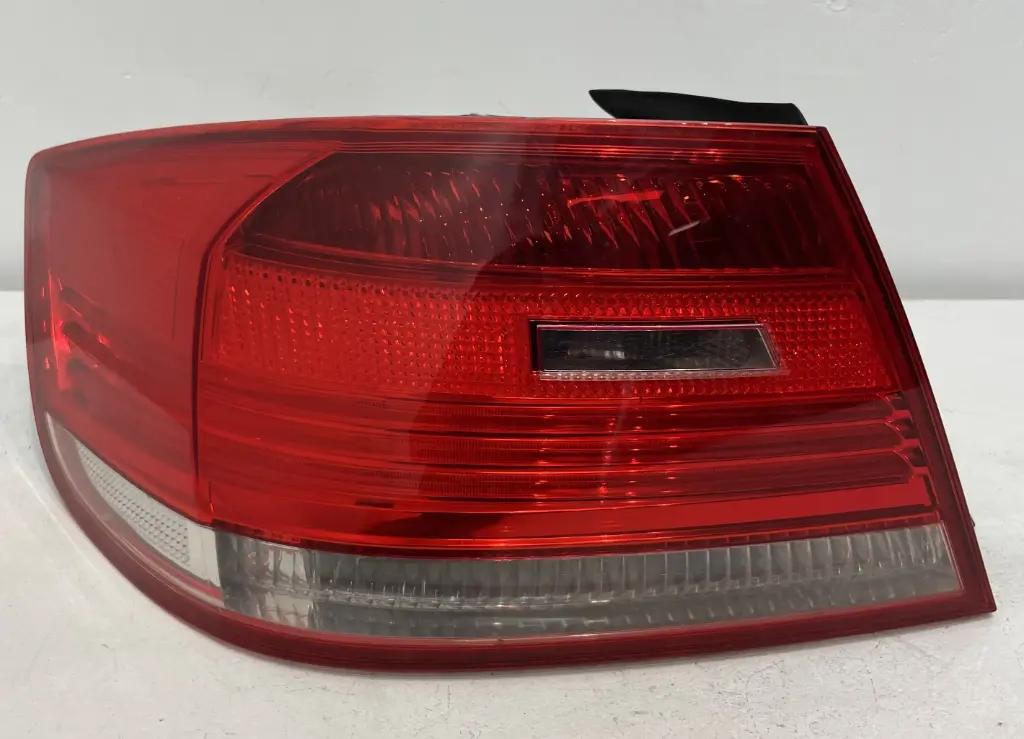 ✅Feu / phare arrière gauche BMW 325I 2007 E92 63217174403-06 63217174403 582621