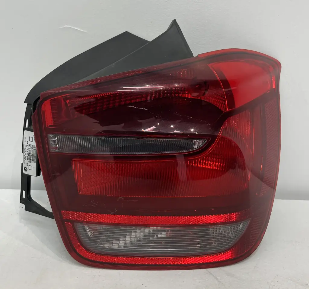 ✅Feu / phare arrière droite BMW 116I 2012 F20  63217270098 7270098 576560 