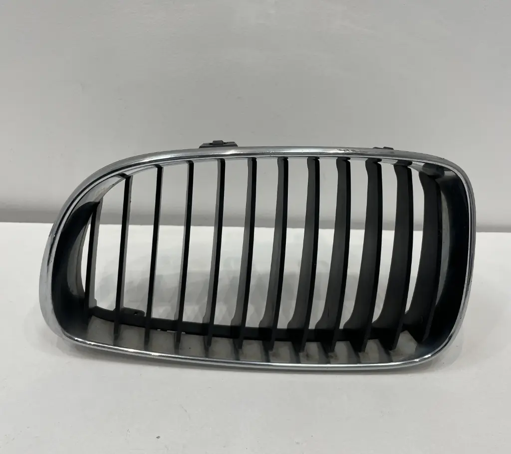 ✅Grille / Calandre gauche BMW 118D 2008 E87 51137128613 572638