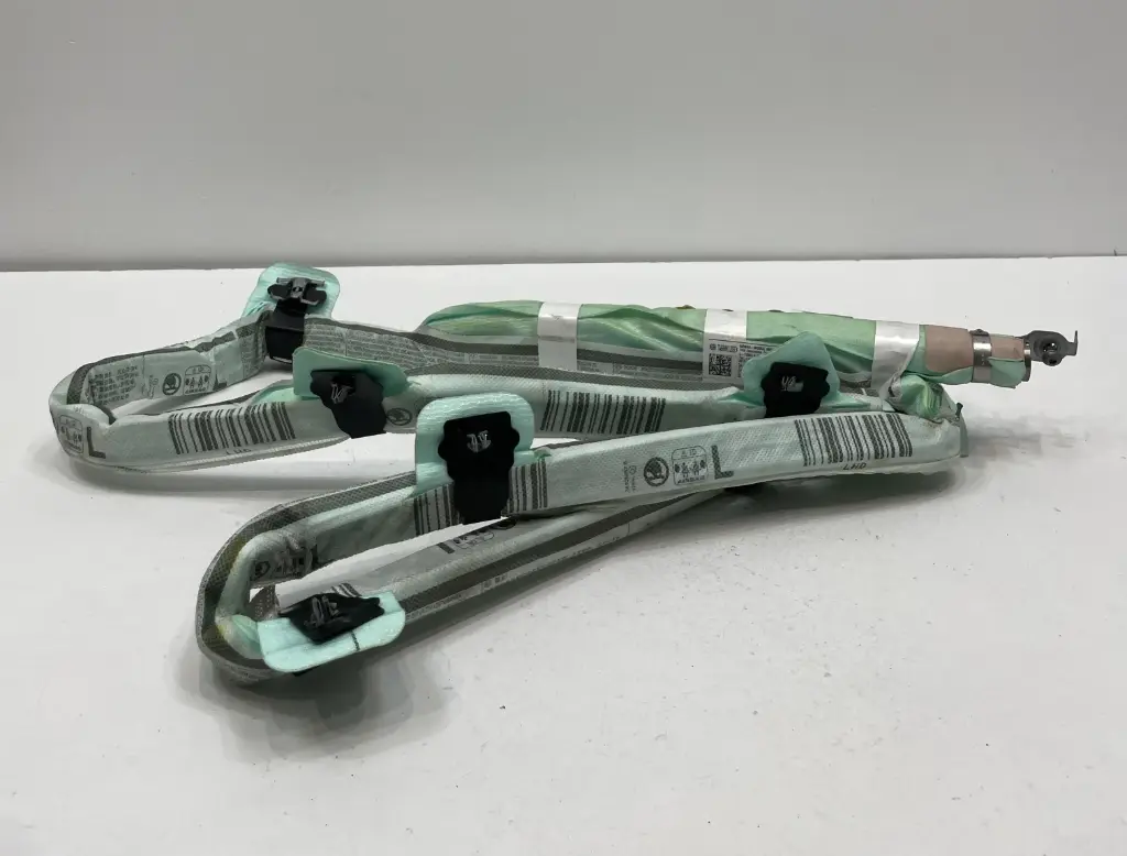 ✅Airbag Rideau Laterale Gauche SKODA OCTAVIA 2013 III Hatchback 5E0880741 580573