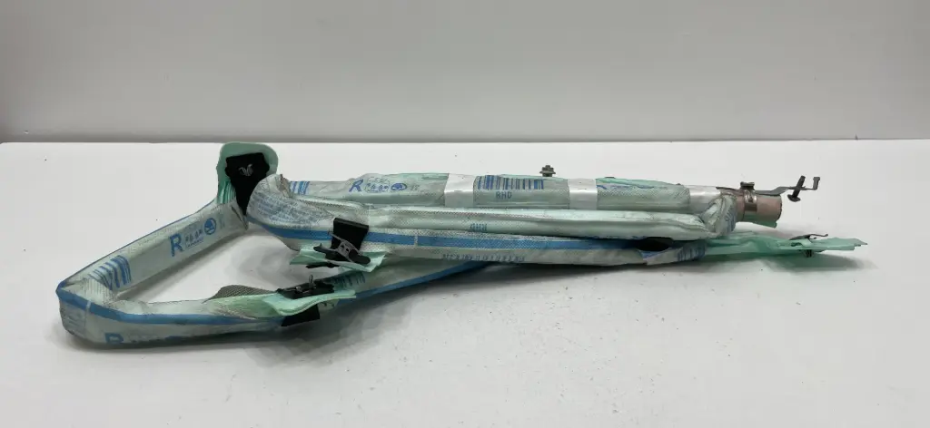 ✅Airbag Rideau Laterale Droit SKODA OCTAVIA 2013 III Hatchback 5E0880742 580573