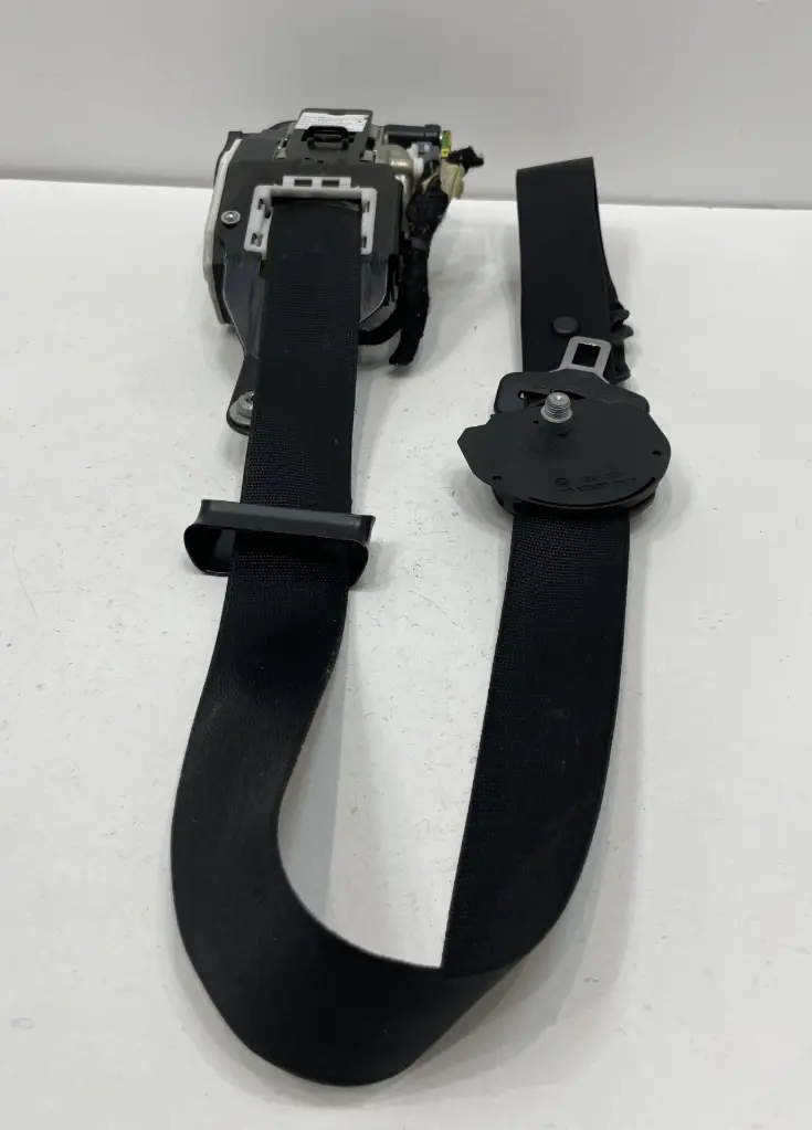 ✅Ceinture de Sécurité avant gauche MERCEDES E220 2014 W212 62004800 74520915