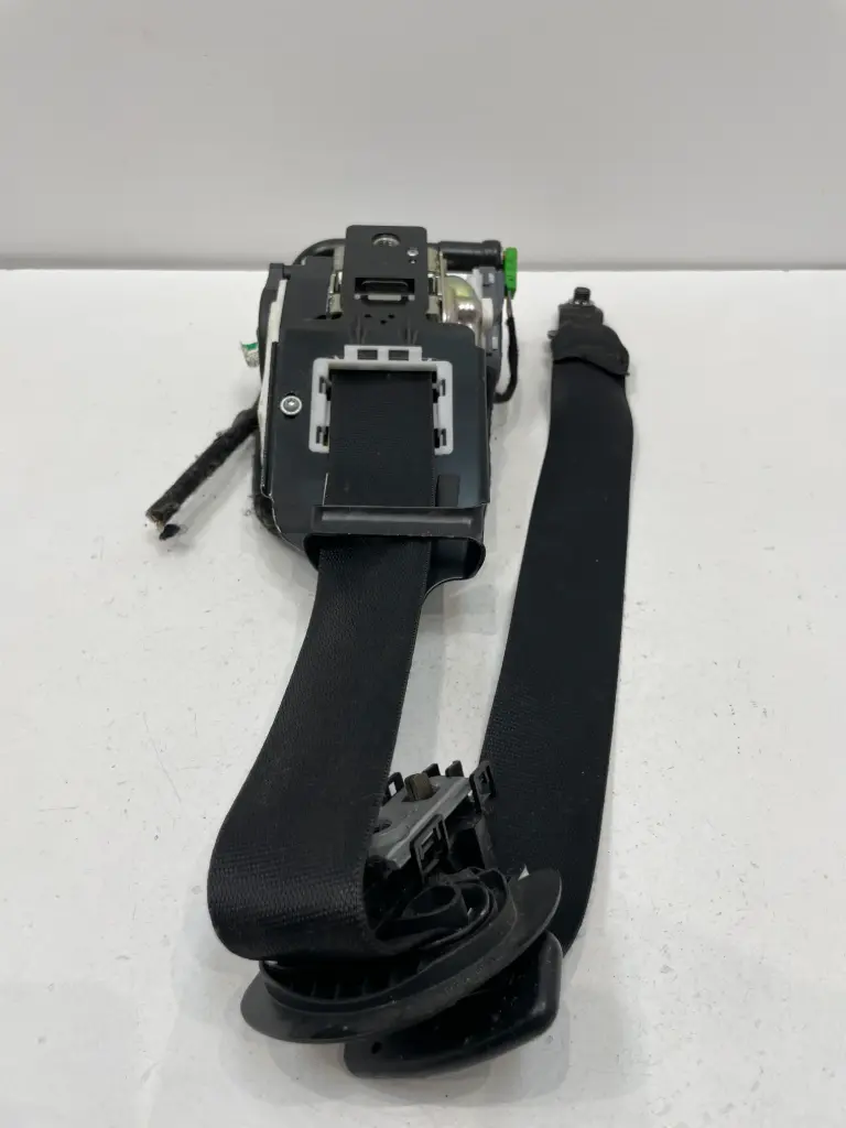 ✅Ceinture de Sécurité avant droit MERCEDES C220 2011 S204 619060900 582143