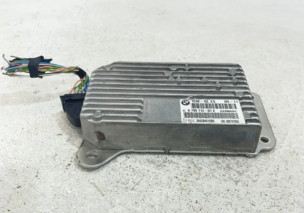 ✅Boîtier de commande ICM BMW 520D 2011 F11 679971201 2840304819300 554302