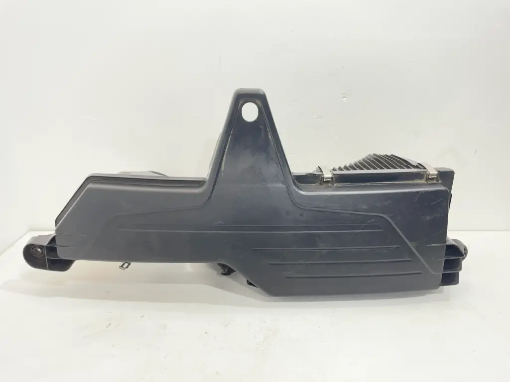 ✅BOÎTIER DE FILTRE A AIR /DÉBITMÈTRE BMW 114I 2014 F21 10737810 70518447 581303