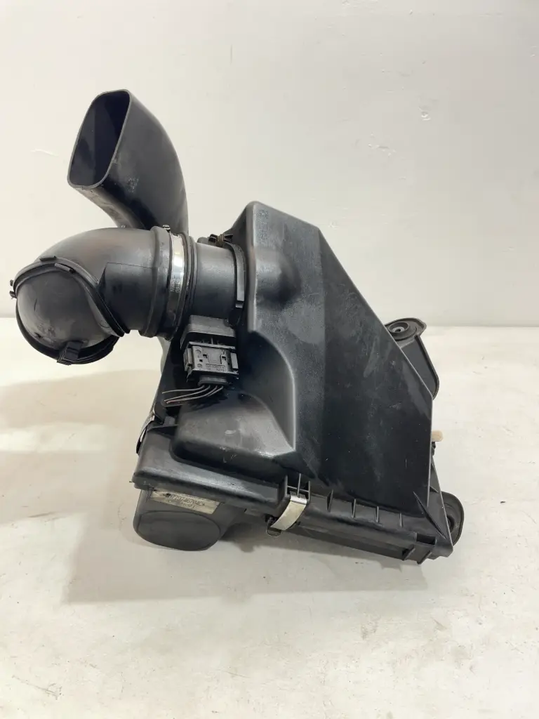 ✅BOÎTIER DE FILTRE A AIR /DÉBITMÈTRE BMW X1 2009 E84 13717798876 70316820 561751