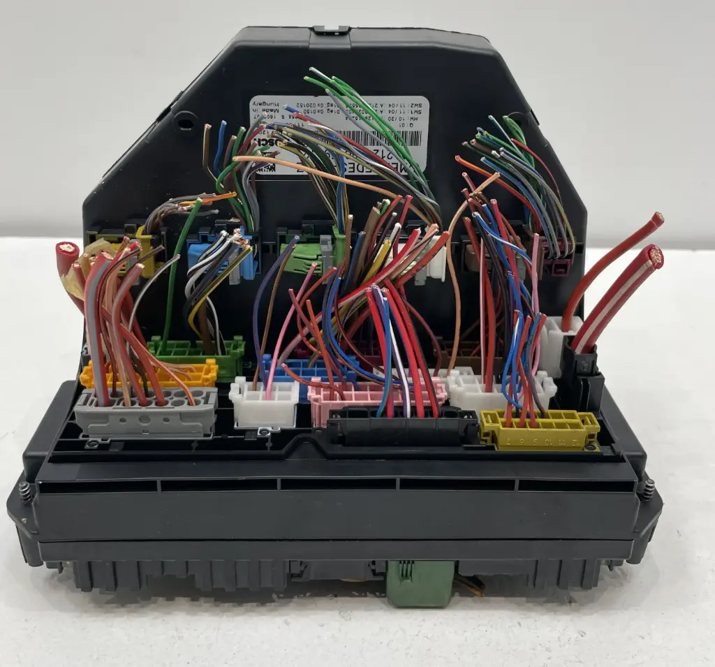 ✅Boîte à fusibles MERCEDES C220 2011 S204 A2129005912 A2129015204 582143 