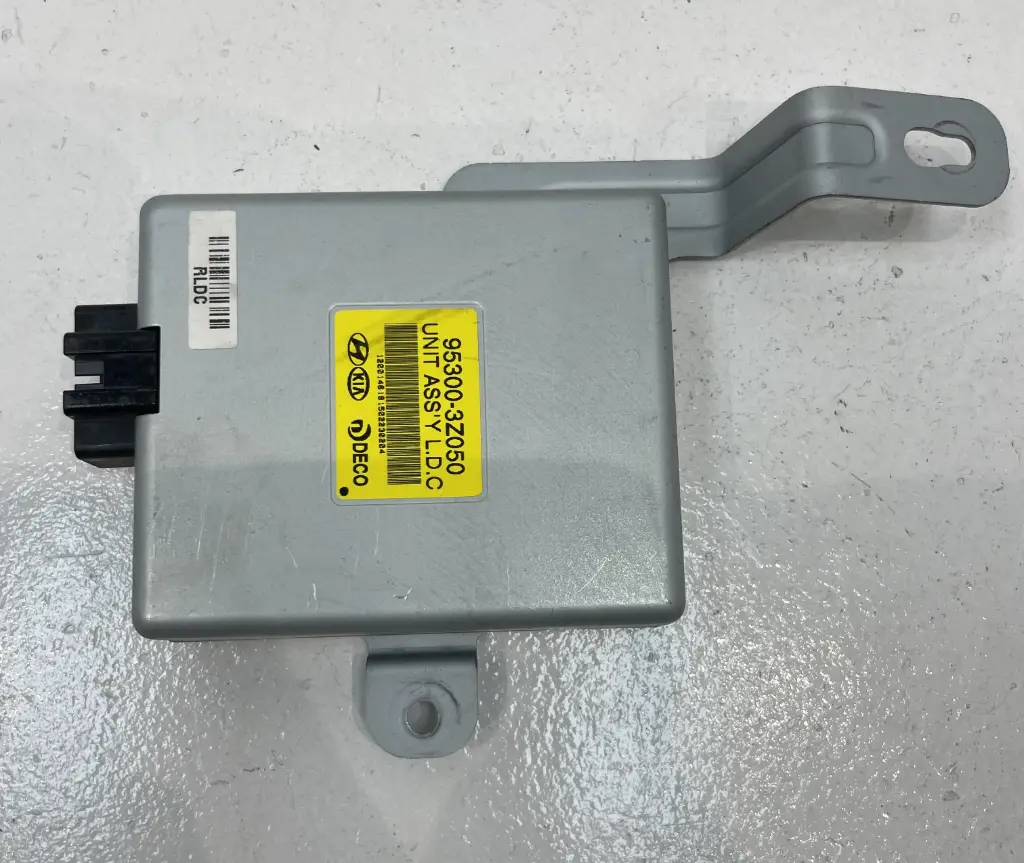 ✅Module de contrôle carrosserie centrale HYUNDAI I40 2015 95300-3Z050 579670
