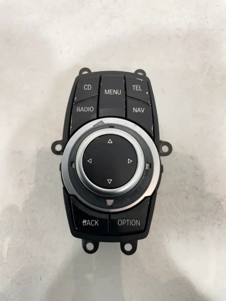 ✅Commande de multimédia l'unité principale BMW X1 2009 E84 920517701 561751