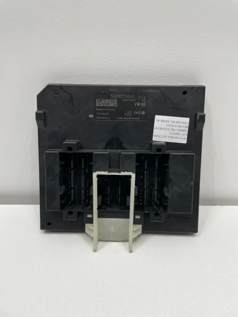  ✅Module confort SKODA OCTAVIA 2013 III Hatchback 5Q0937084S 5Q0937084 580573