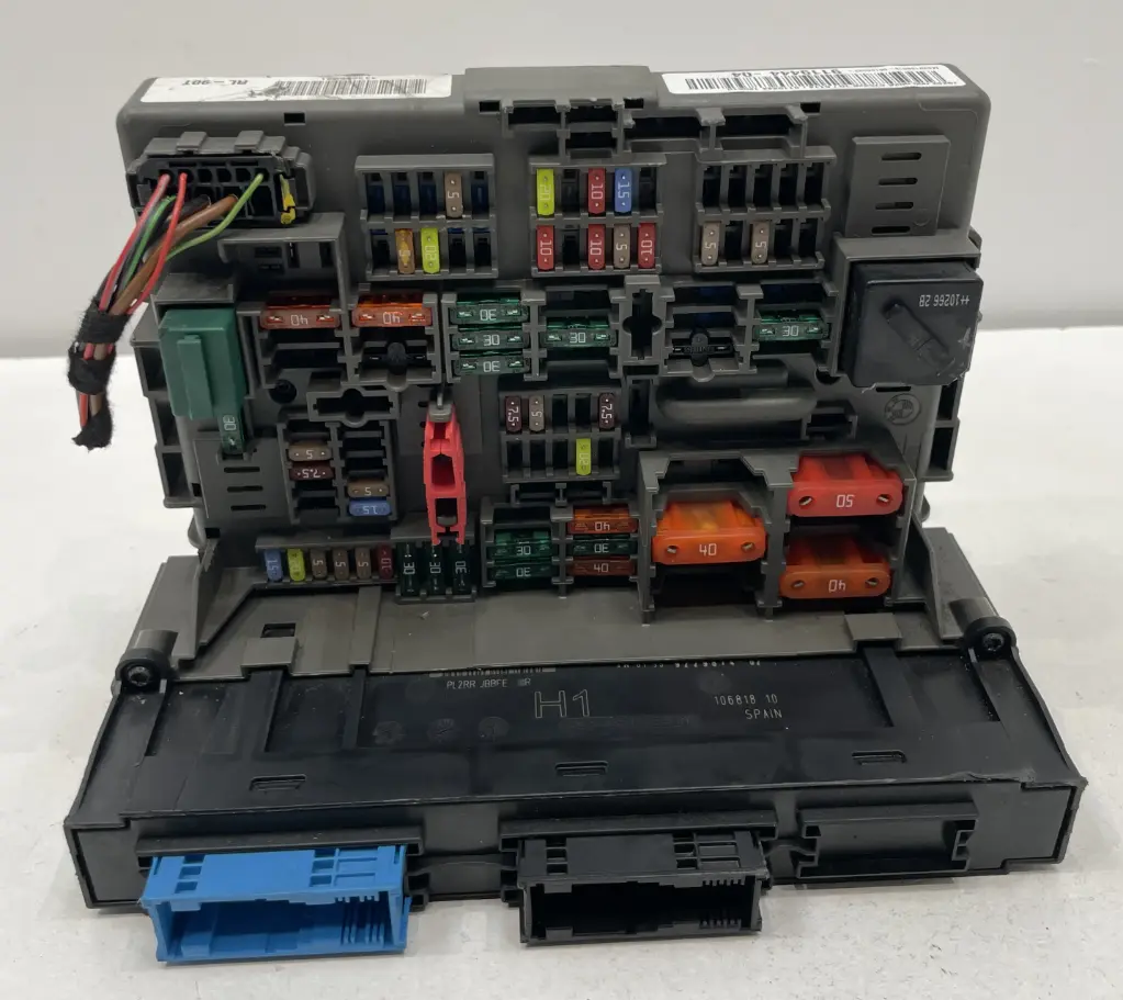 ✅Module de fusibles BMW 318I 2010 E90 9119444-04 9119444 10681810 582879