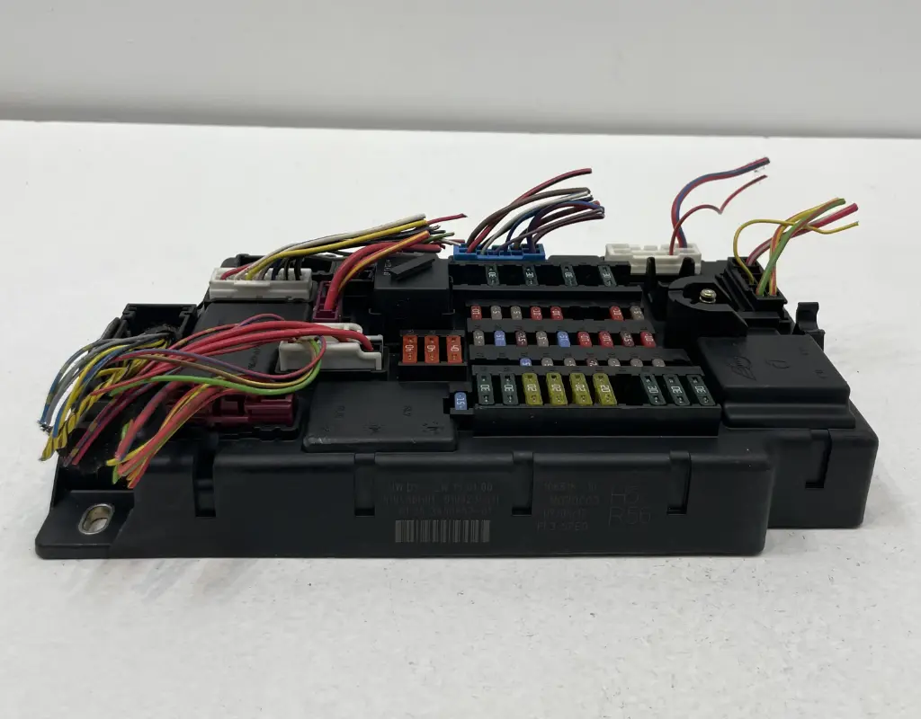  ✅Boîte à fusibles MINI COOPER 2012 R56 61353456852 10681810 3456852 73968405