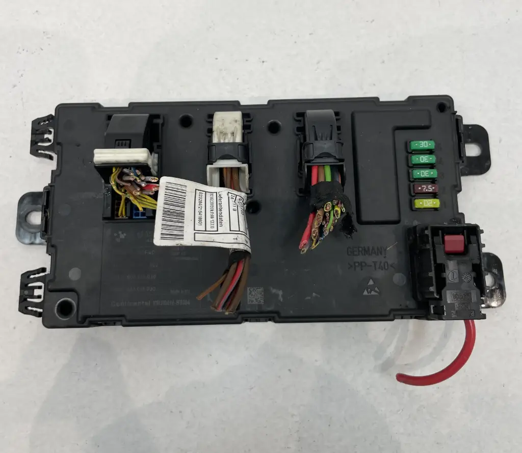 ✅Module de contrôle carrosserie centrale  BMW 118D 2011 6135927982201 99093195