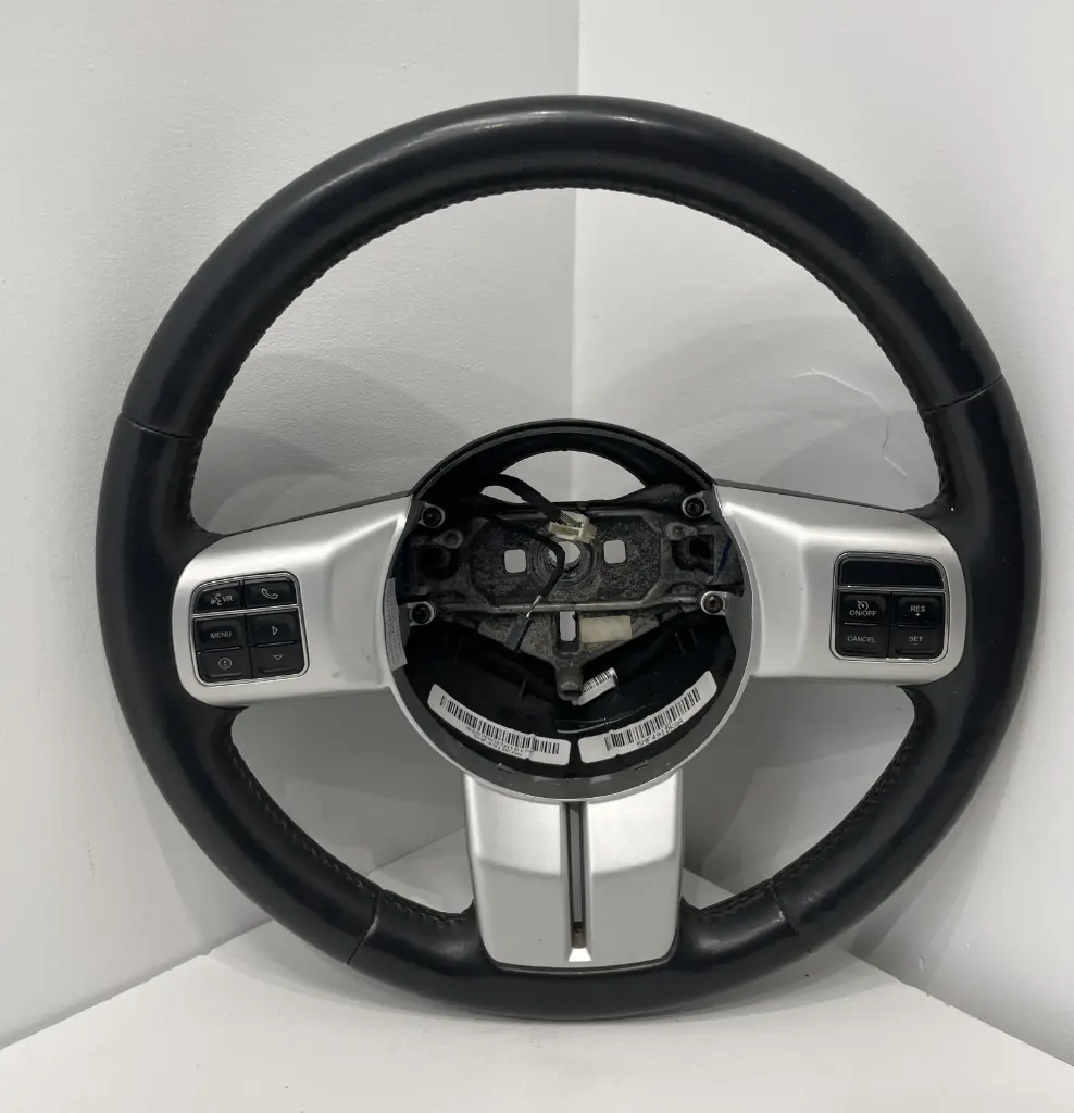 ✅VOLANT DE DIRECTION JEEP COMPASS 2013 MK49 5MF491DKAA 595618