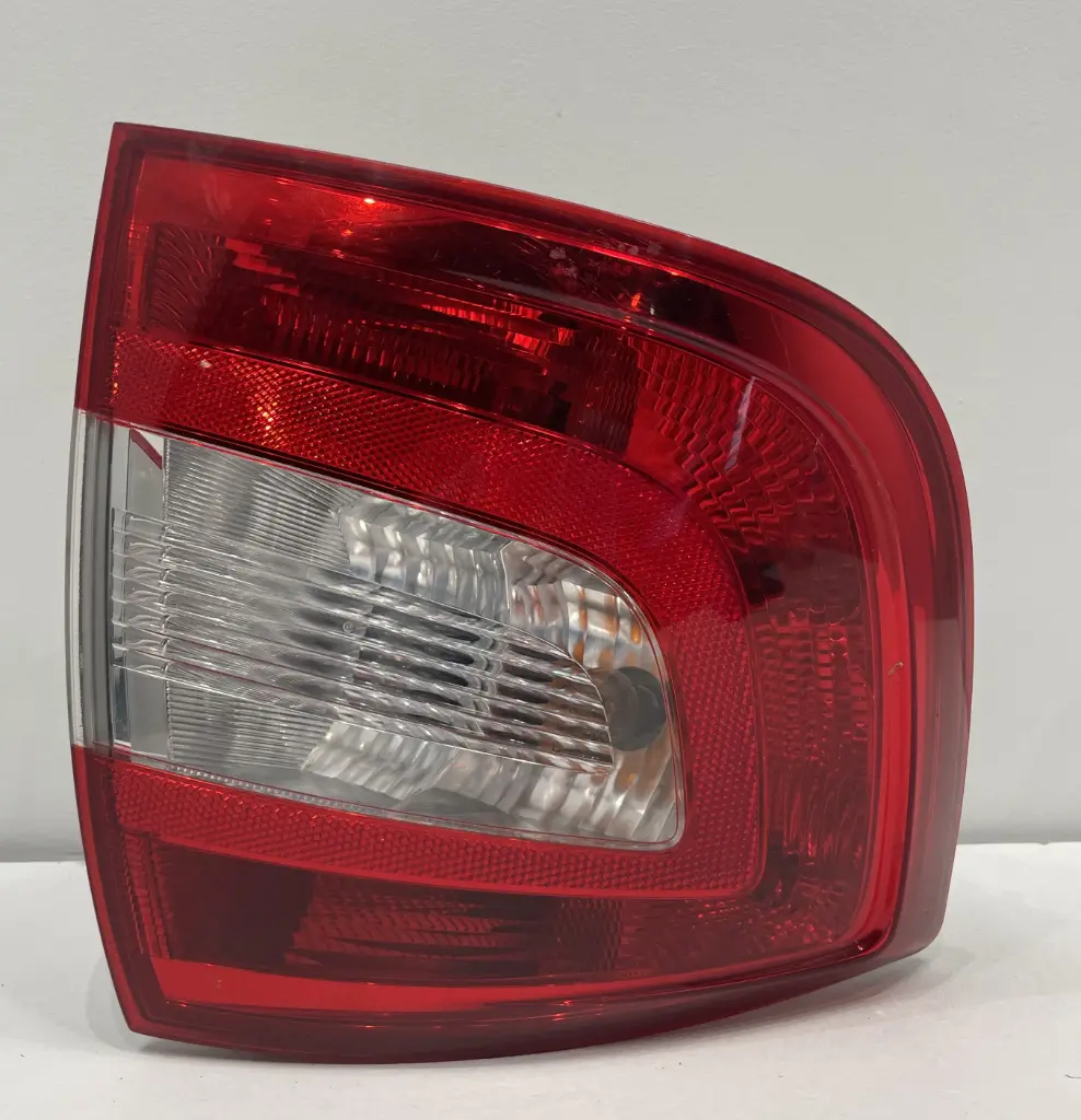 ✅Feu / phare arrière gauche SKODA RAPID 2014 5JH945095 328314 