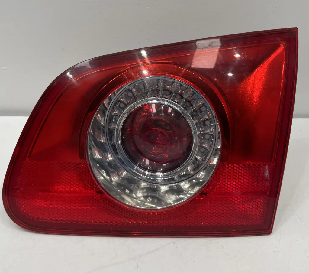 ✅Feu arrière sur hayon droite VW PASSAT 2008 B6 COMBI 3C9945094A 50003434