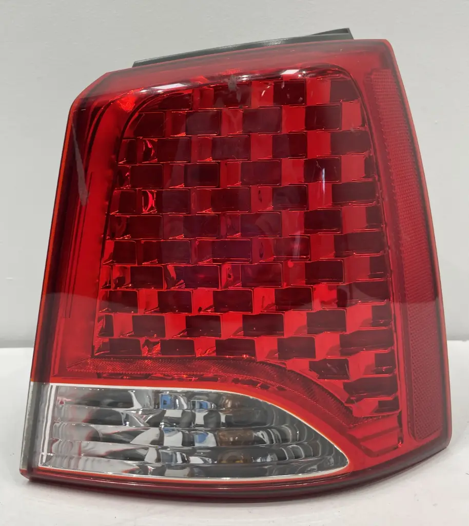 ✅Feu / phare arrière droite KIA SORENTO 2012 92402-2P020 47720746 