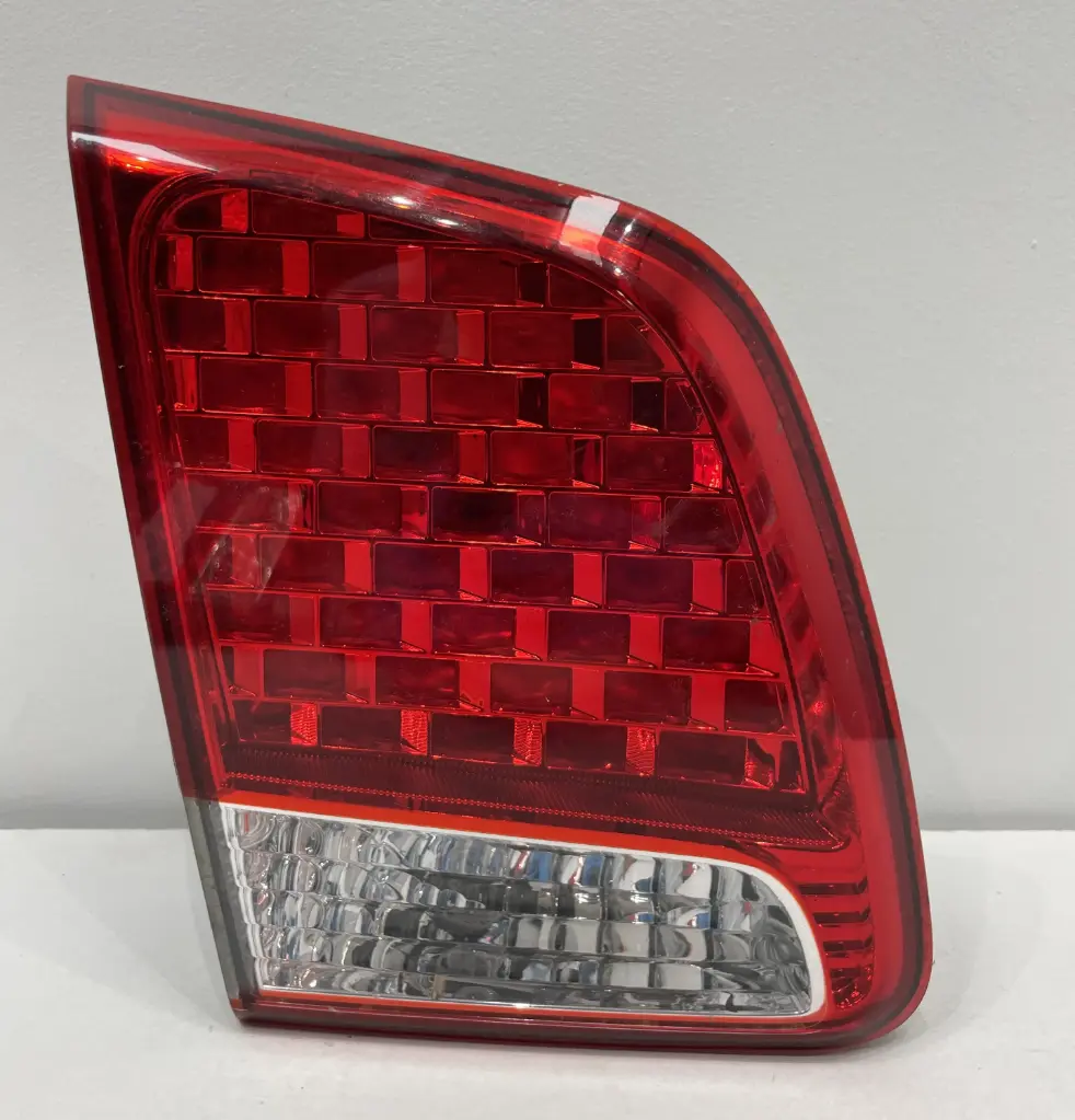 ✅Feu arrière sur hayon gauche KIA SORENTO 2012 92405-2P020 47720746 