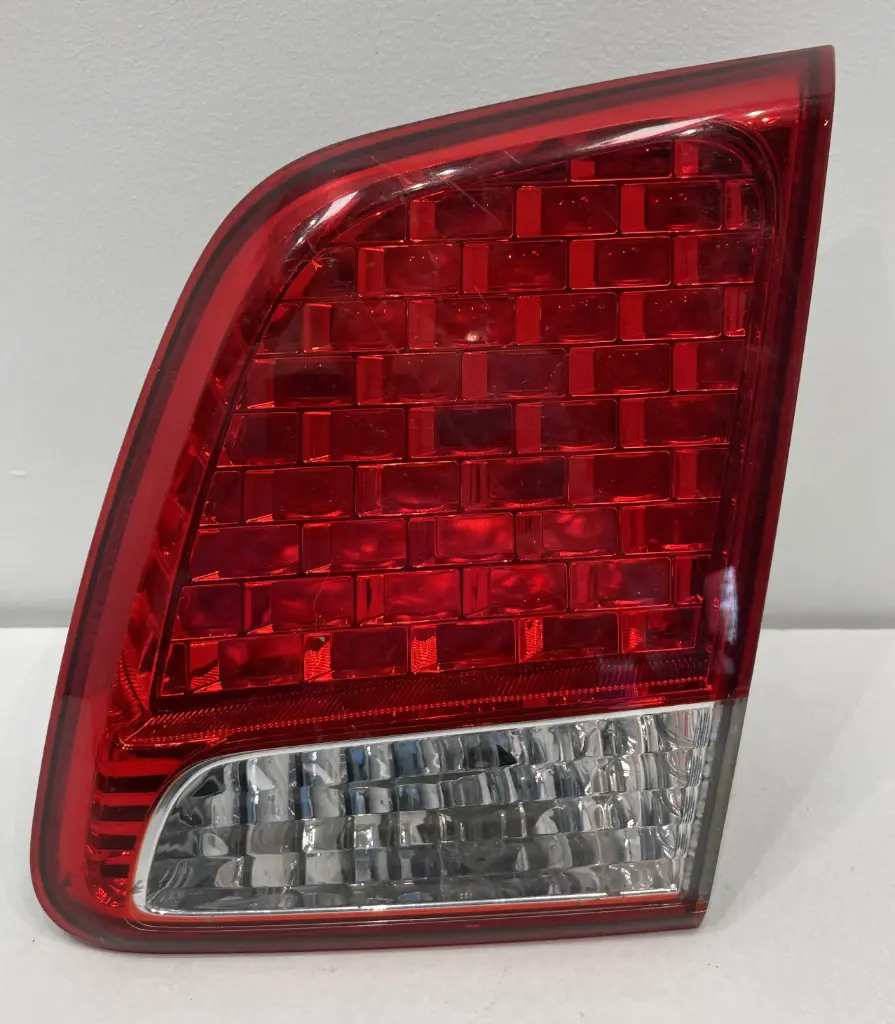 ✅Feu arrière sur hayon droite KIA SORENTO 2012 92406-2P020 47720746 