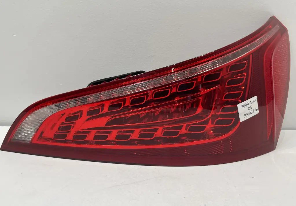 ✅Feu / phare arrière droite AUDI Q5 2009 8R0945094A 50003778 