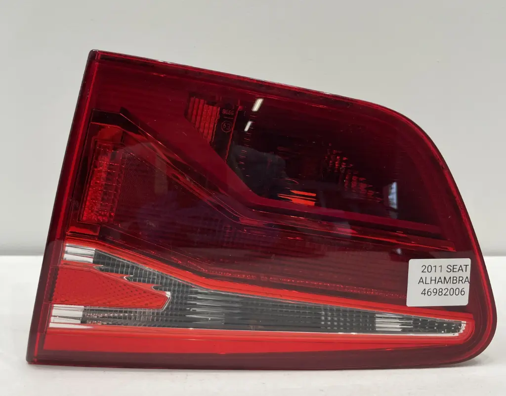 ✅Feu arrière sur hayon droite SEAT ALHAMBRA 2011 7N5945094F 46982006 