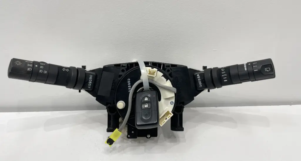 ✅Commodo commande essuie-glace/phare NISSAN PATHFINDER 2013 479453X10A 42042396