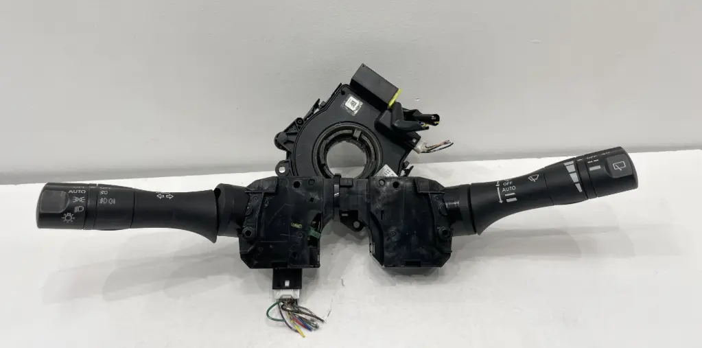 ✅Commodo commande essuie-glace/phare NISSAN JUKE 2014 47945-3FY0A 47906606
