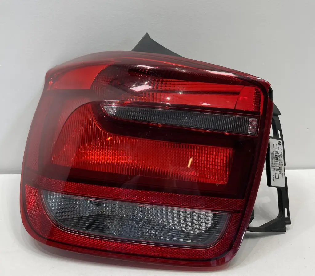 ✅Feu / phare arrière gauche BMW 116I 2012 F20 63217270097 7270097 328061 