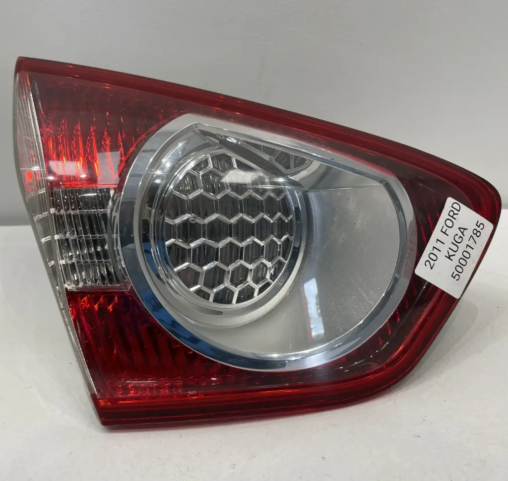 ✅Feu arrière sur hayon gauche FORD KUGA 2011 8V41-13A603-AD 50001785