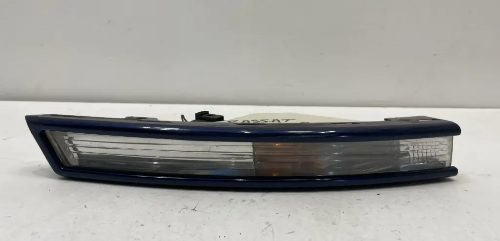 ✅Feu clignotant avant droit Volkswagen PASSAT 2008 B6 COMBI 3C0953042L 50003434