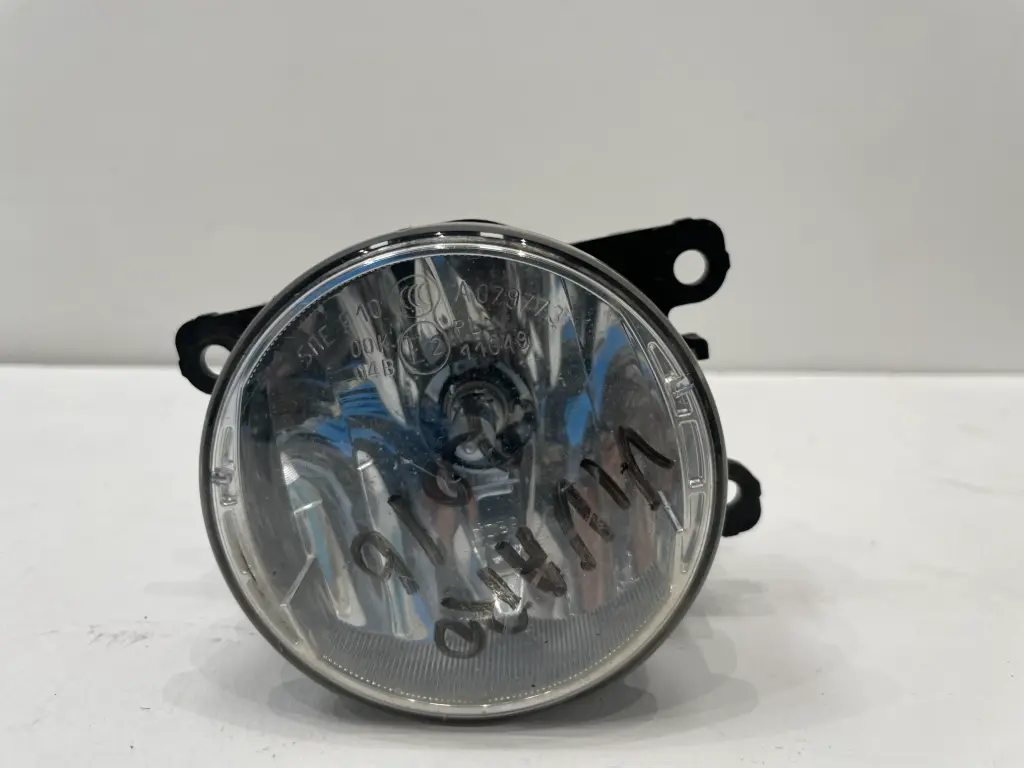 ✅Feu antibrouillard avant gauche OPEL VIVARO 2016 261500097R 89208691 79875765