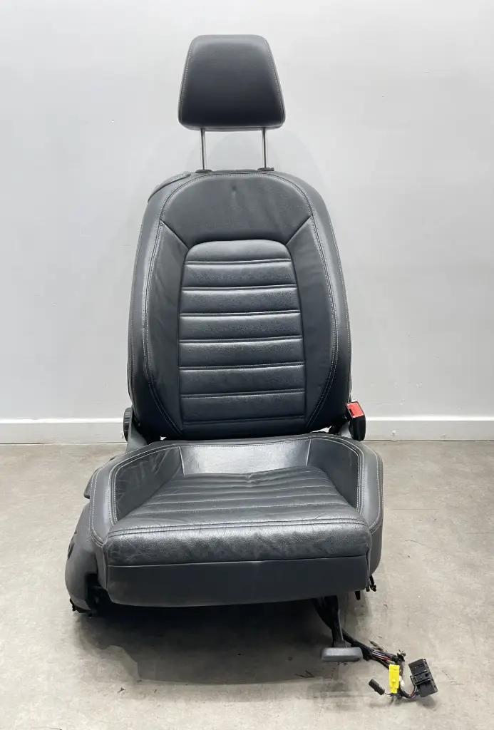 ✅Siege Banquette Avant Droit Volkswagen SCIROCCO 2010  1K8881106E 46589786