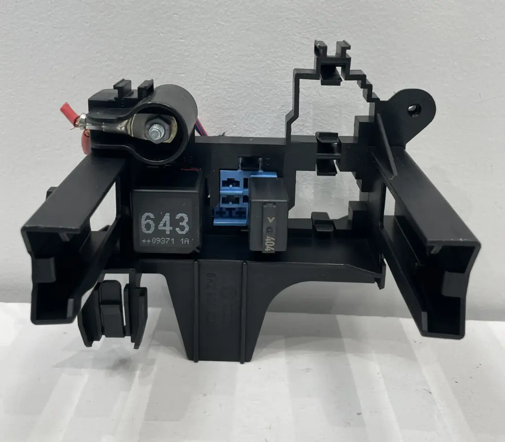 ✅Module de fusibles  AUDI Q5 2009 8K2937503A 50003778 
