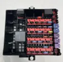 ✅Boîte à fusibles FORD FIESTA 2014 EE01E C1BT-14A005 50003247