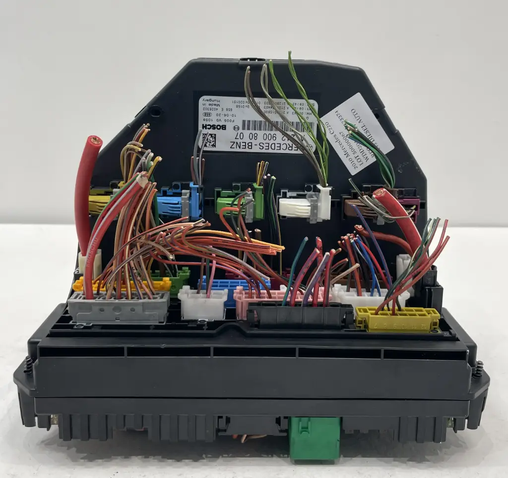✅Module de fusibles MERCEDES C220 2010 W204 A2129008007 F005V01059 50000067