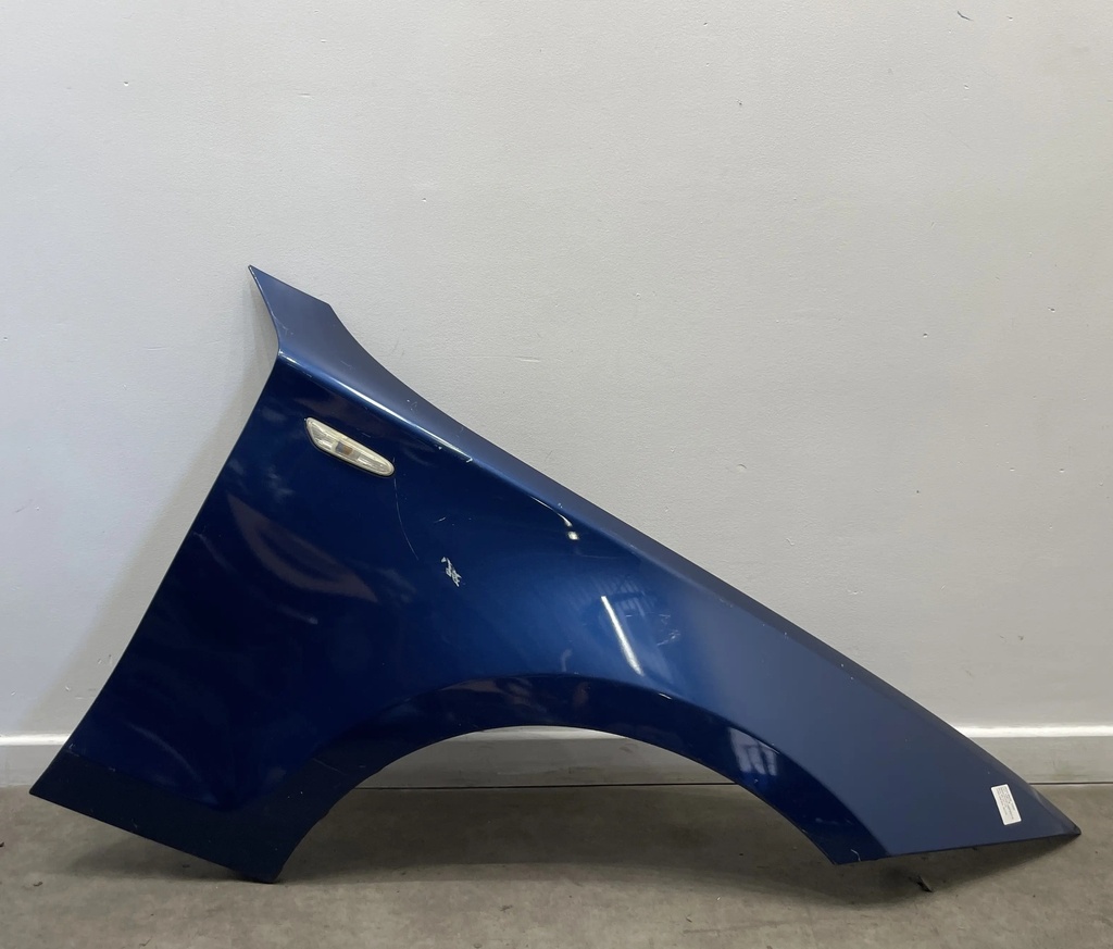 ✅Aile avant droite BMW 120D 2010 E82 41357133228 7133228 334174 