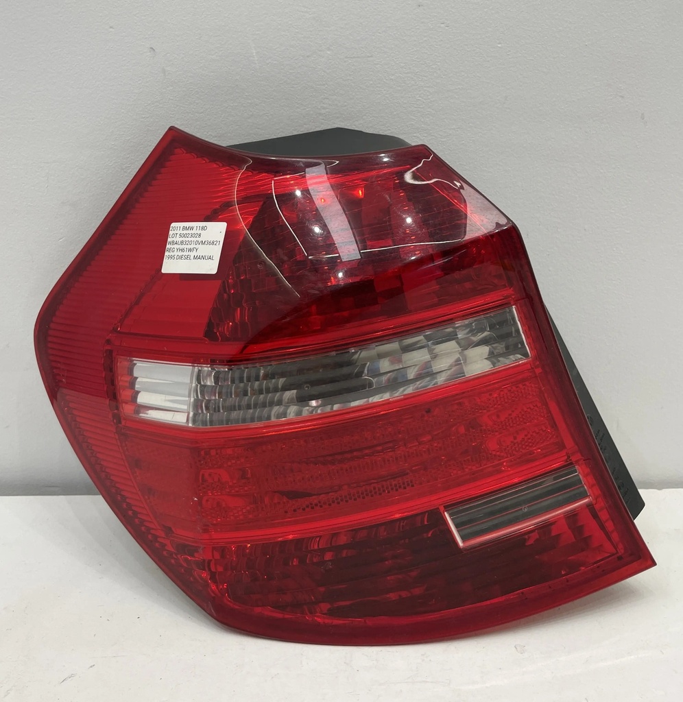 ✅Feu / phare arrière gauche BMW 118D 2011 E81 63217164955 7164955 50023028 