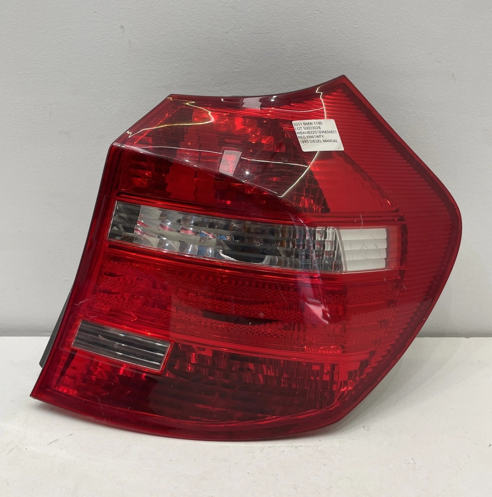 ✅Feu / phare arrière droite BMW 118D 2011 E81 63217164956 7164956 50023028 
