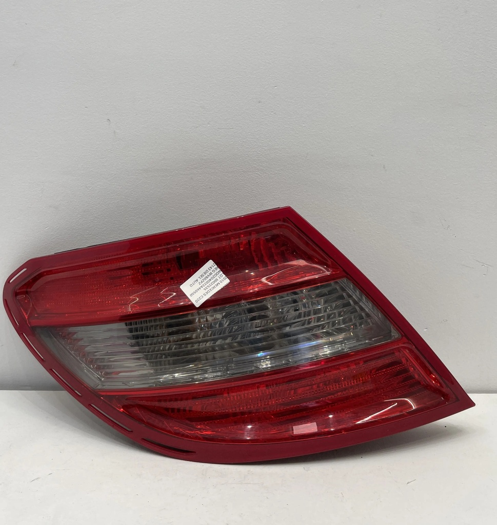 ✅Feu / phare arrière gauche MERCEDES C220 2010 W204 A2048202964 50022535 