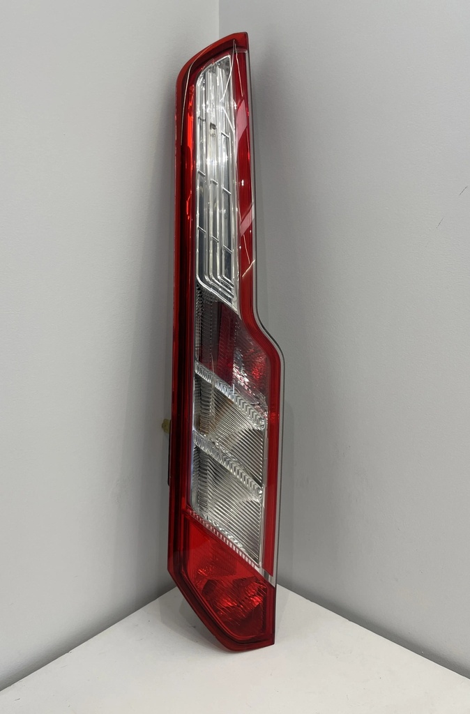 ✅Feu / phare arriére gauche FORD TRANSIT 2015 BK21-13405-AF 15481F 56240926  