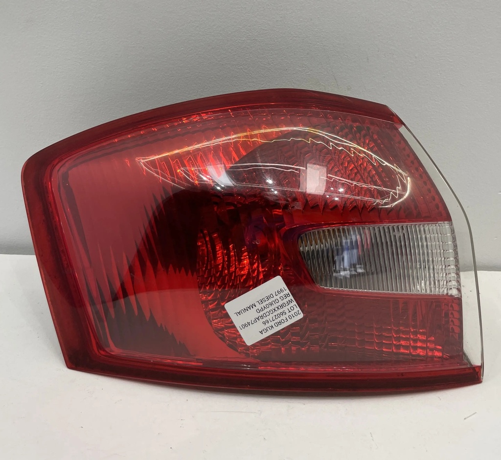 ✅Feu / phare arrière gauche FORD KUGA 2010 1710612 8V41-13405-CH 56027166