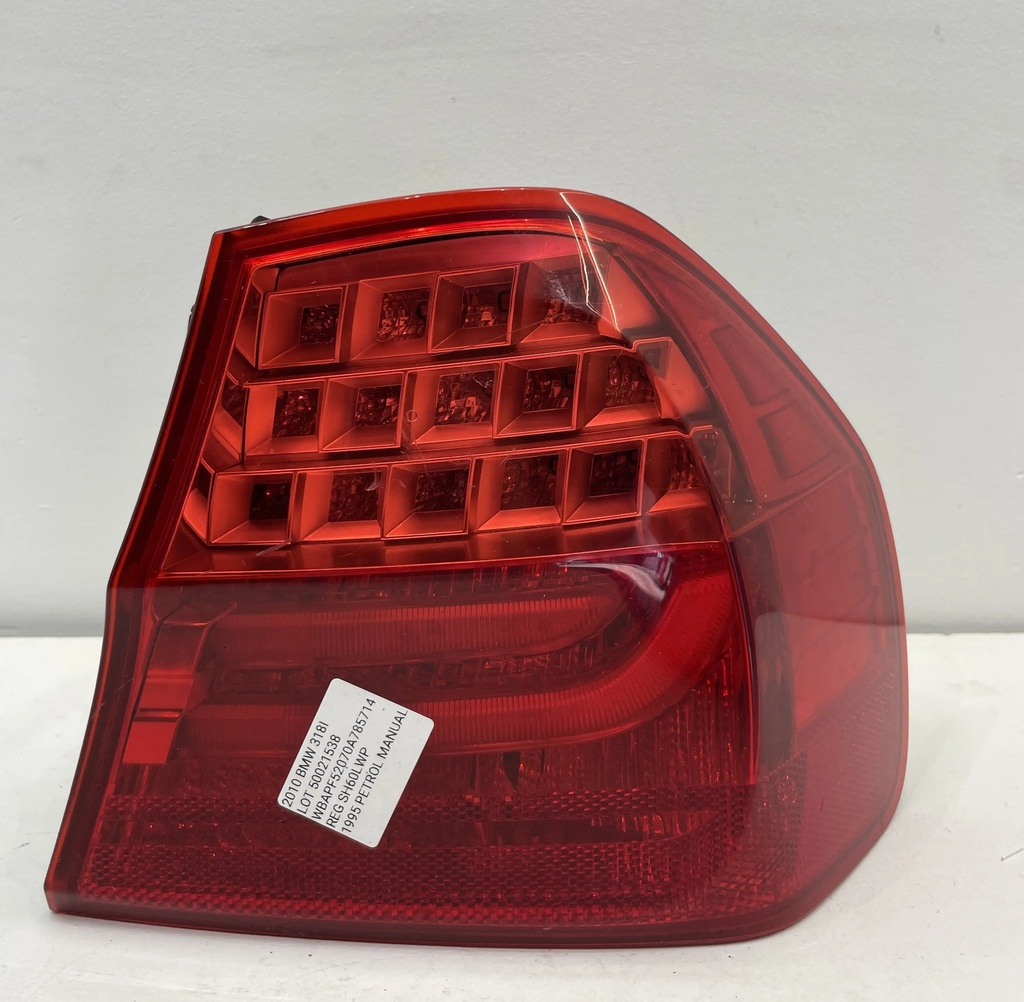 ✅Feu / phare arrière droite BMW 318I 2010 E90 LCI 63214871732 4871732 50021538 