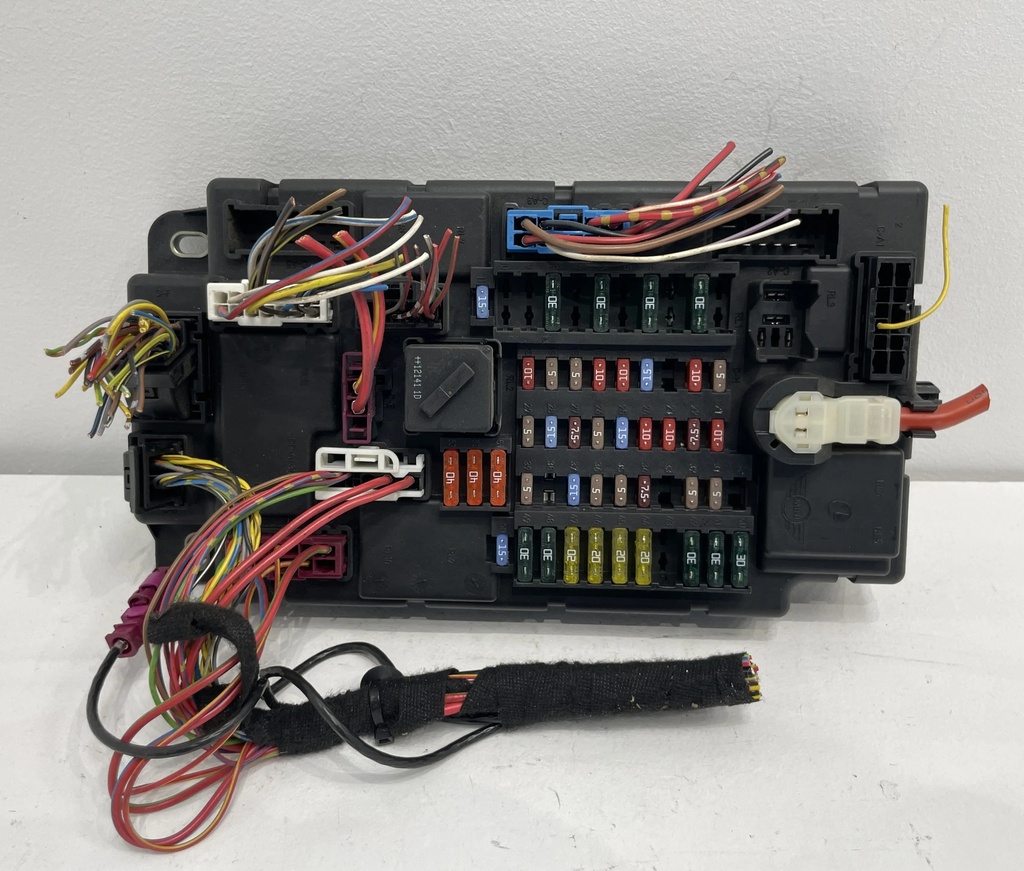 ✅Module de fusibles MINI ONE 2012 R56 6135345685101 519480G01 50022210 
