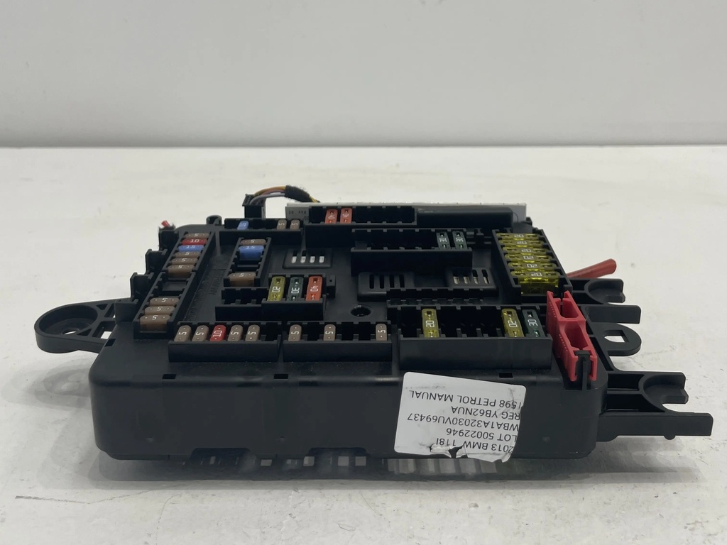 ✅Boîte à fusibles BMW 118I 2013 F20 926111103 61149261111 50022946